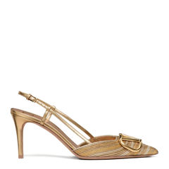With Heel Golden