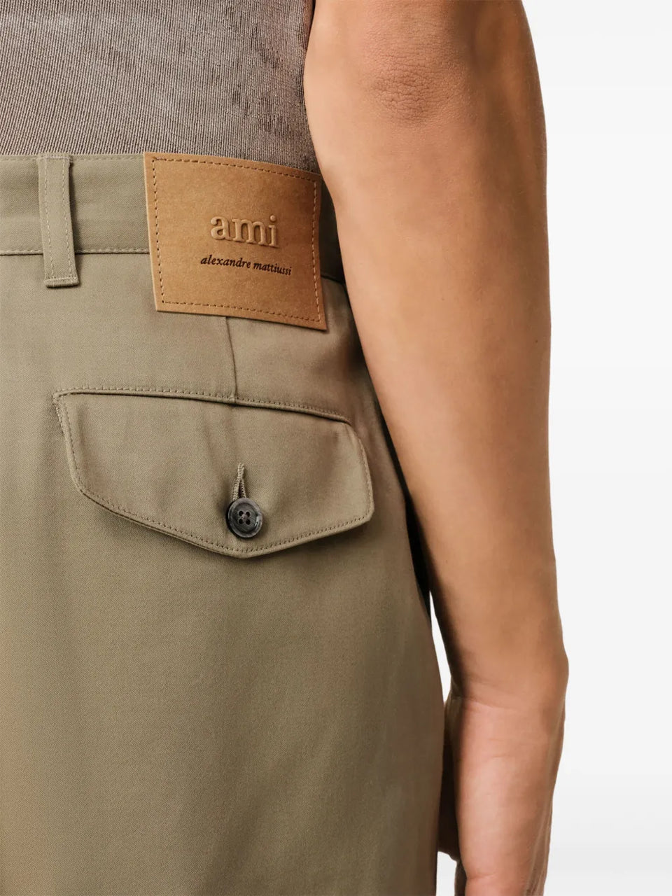 tapered-leg trousers