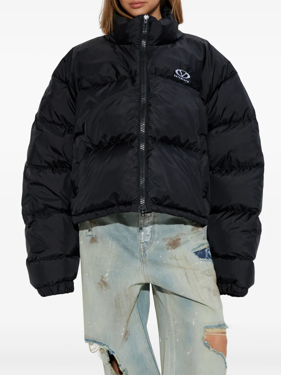 logo-embroidered puffer jacket