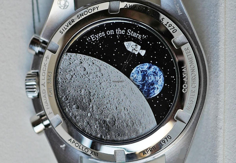 Omega Speedmaster Professional Moonwatch Silver Snoopy Award Co-Axial Chronograph 42mm
