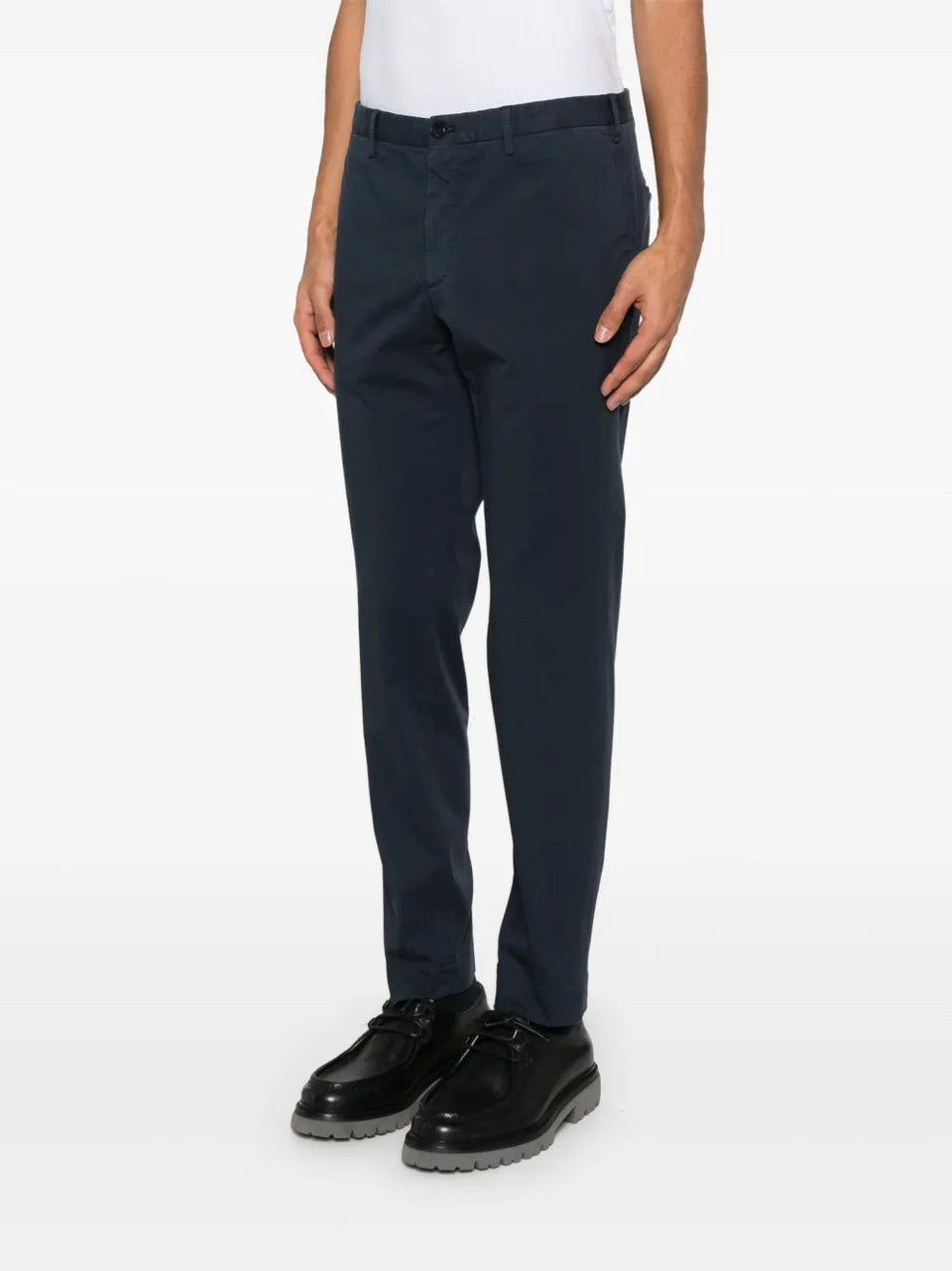 tapered-leg trousers