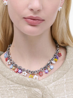 Daisy necklace