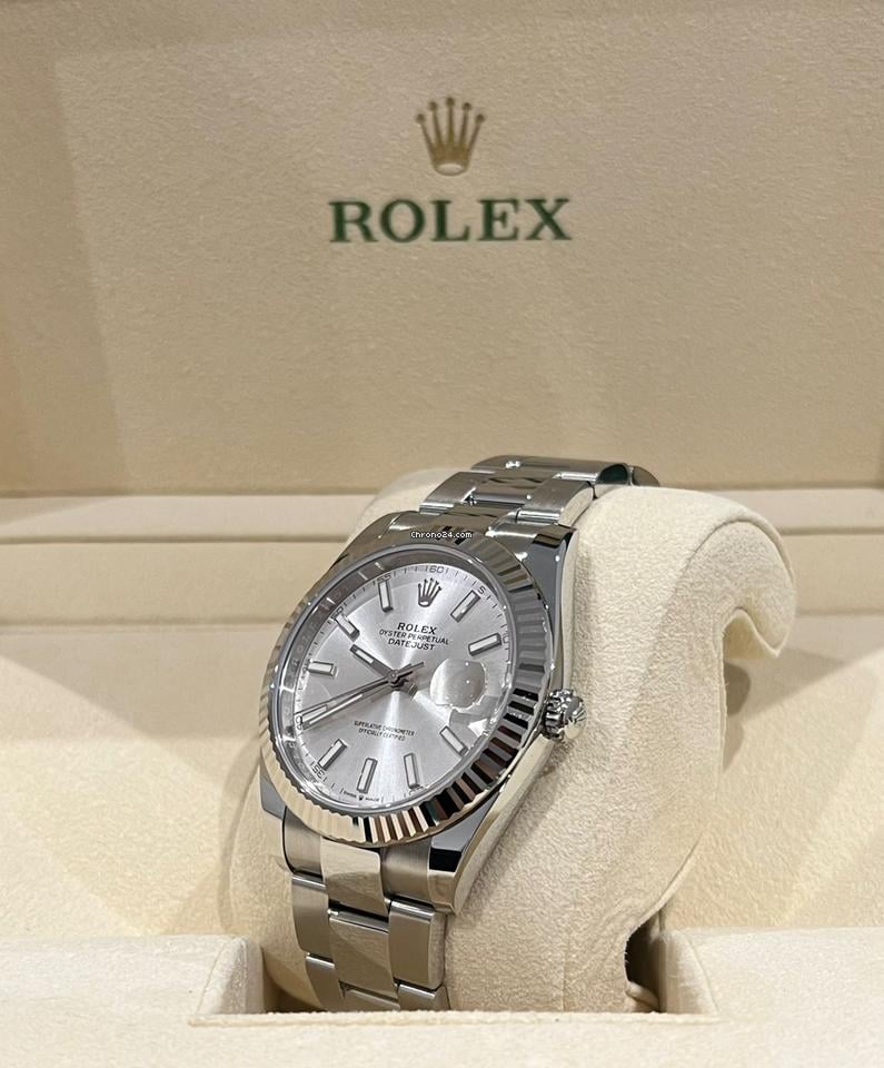 Rolex | Datejust | 126334 | White gold | 41 mm | Steel | Silver | Automatic