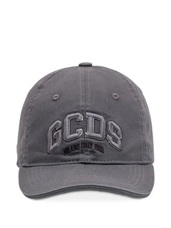 logo-embroidered cap