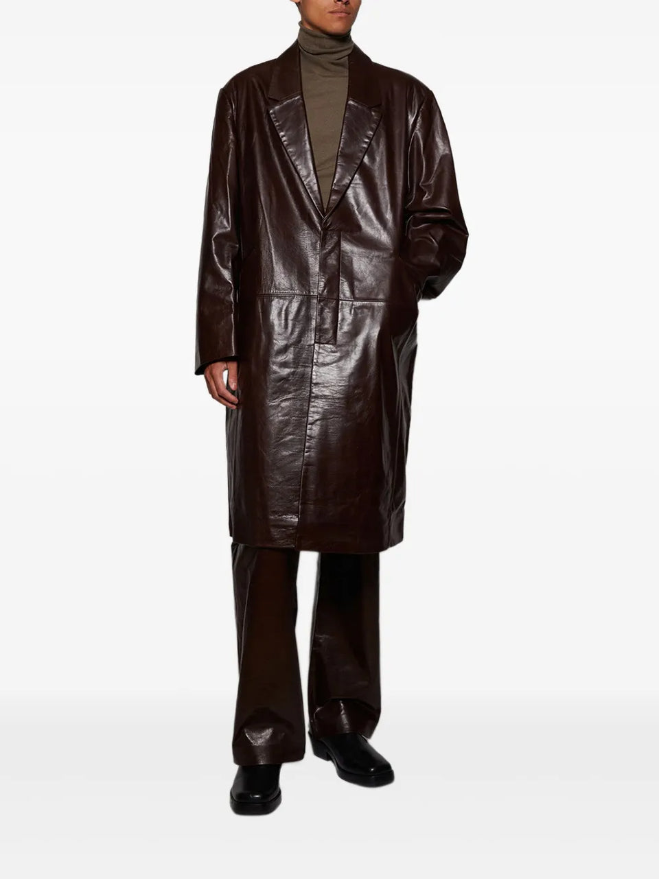 single-breasted leather coat