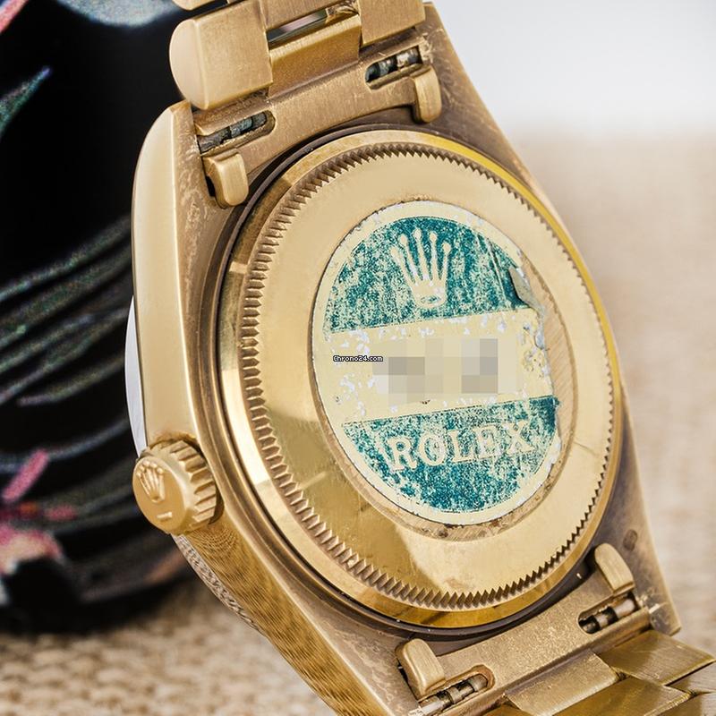 Rolex | Day-Date | 18038 | Yellow gold | 36mm mm | Yellow gold | Green | Automatic