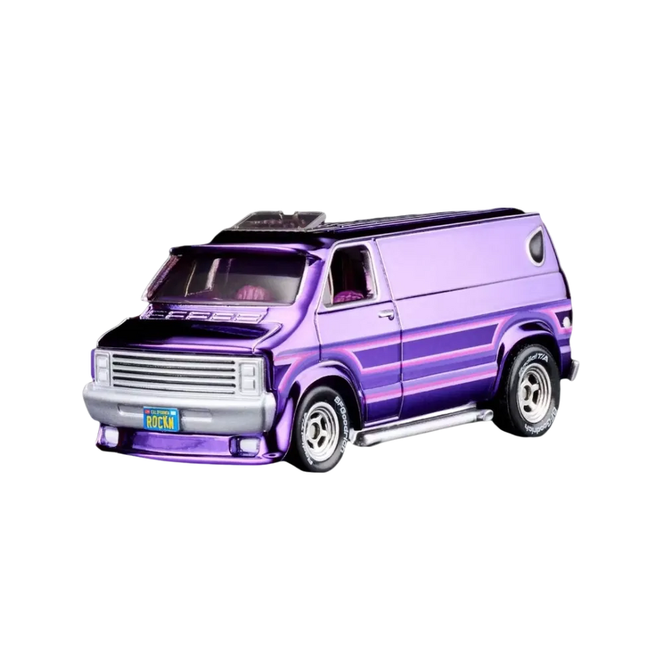Hot Wheels Collectors RLC Exclusive '70 Dodge Tradesman Van