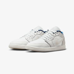 NIKE AIR JORDAN 1 LOW SE { SUMMIT WHITE/SAIL-MULTI-COLOR-OFF WHITE