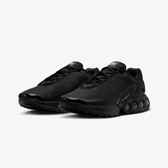 Nike AIR MAX DN { BLACK/BLACK-BLACK-MTLC DARK GREY
