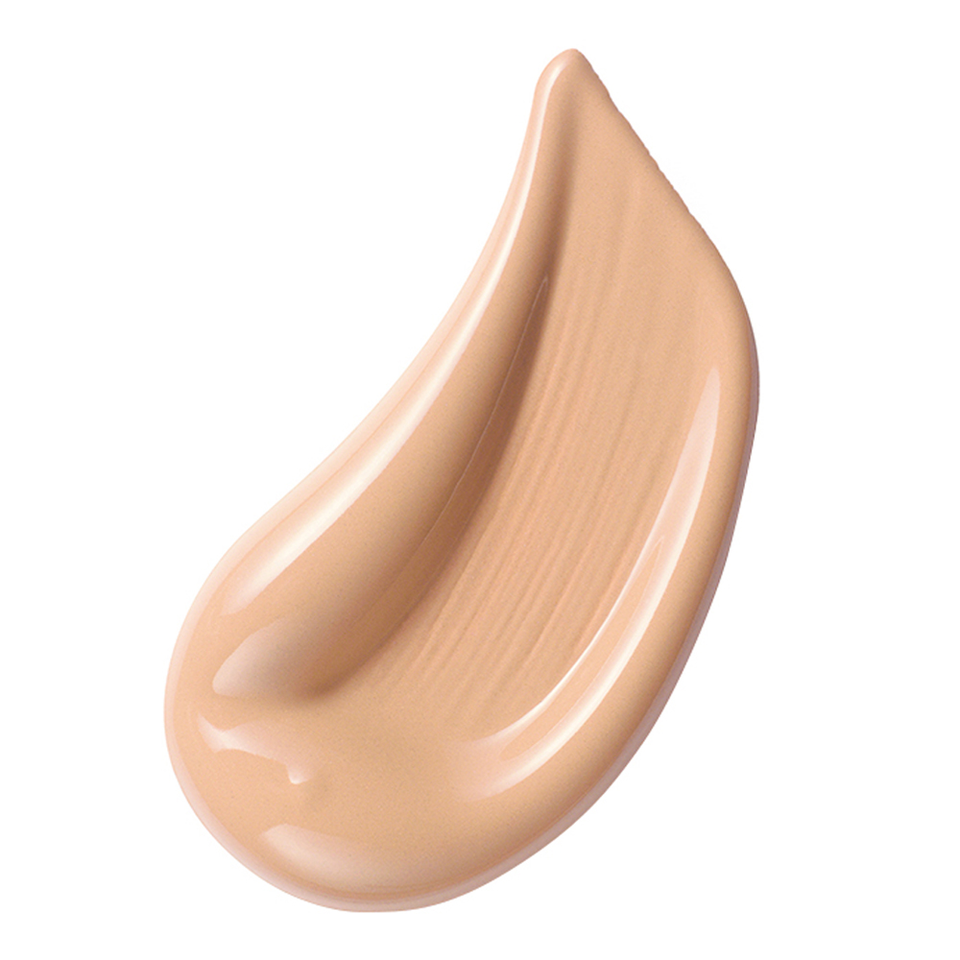Futurist Aqua Brillance Foundation SPF 20