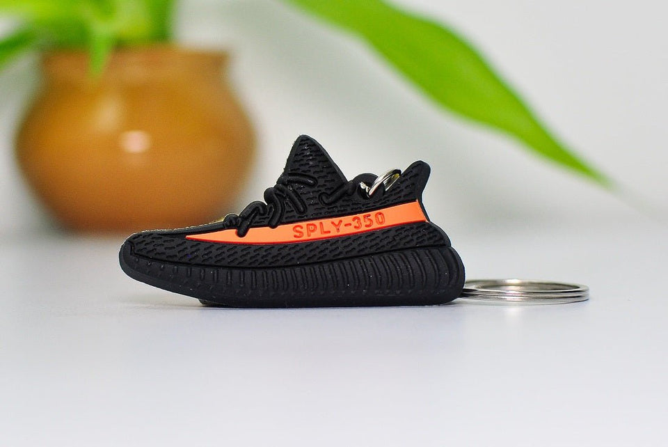 2D Sneaker Keychain 2d Jordan Keychain Kicks Machine