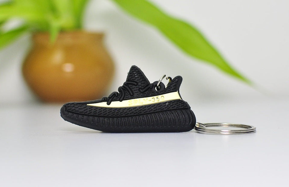 2D Sneaker Keychain 2d Jordan Keychain Kicks Machine