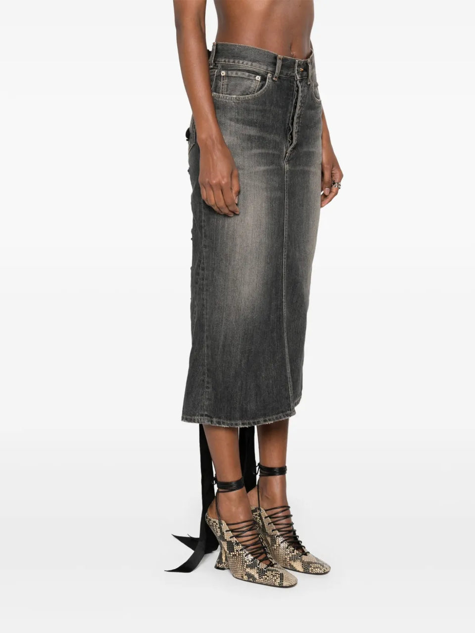 lace-up skirt