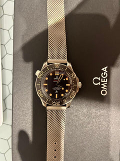 Omega Seamaster Diver 300 MED. 007 TITANIO