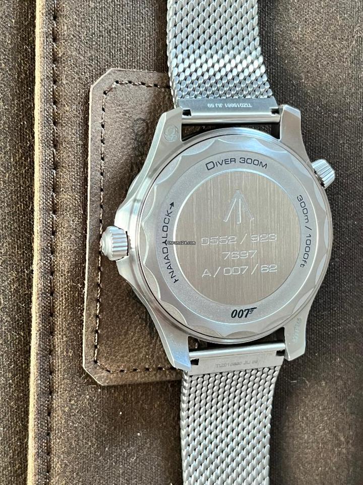 Omega Seamaster Diver 300 MED. 007 TITANIO