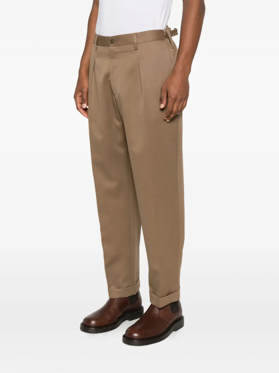 pleated cuffed trousers