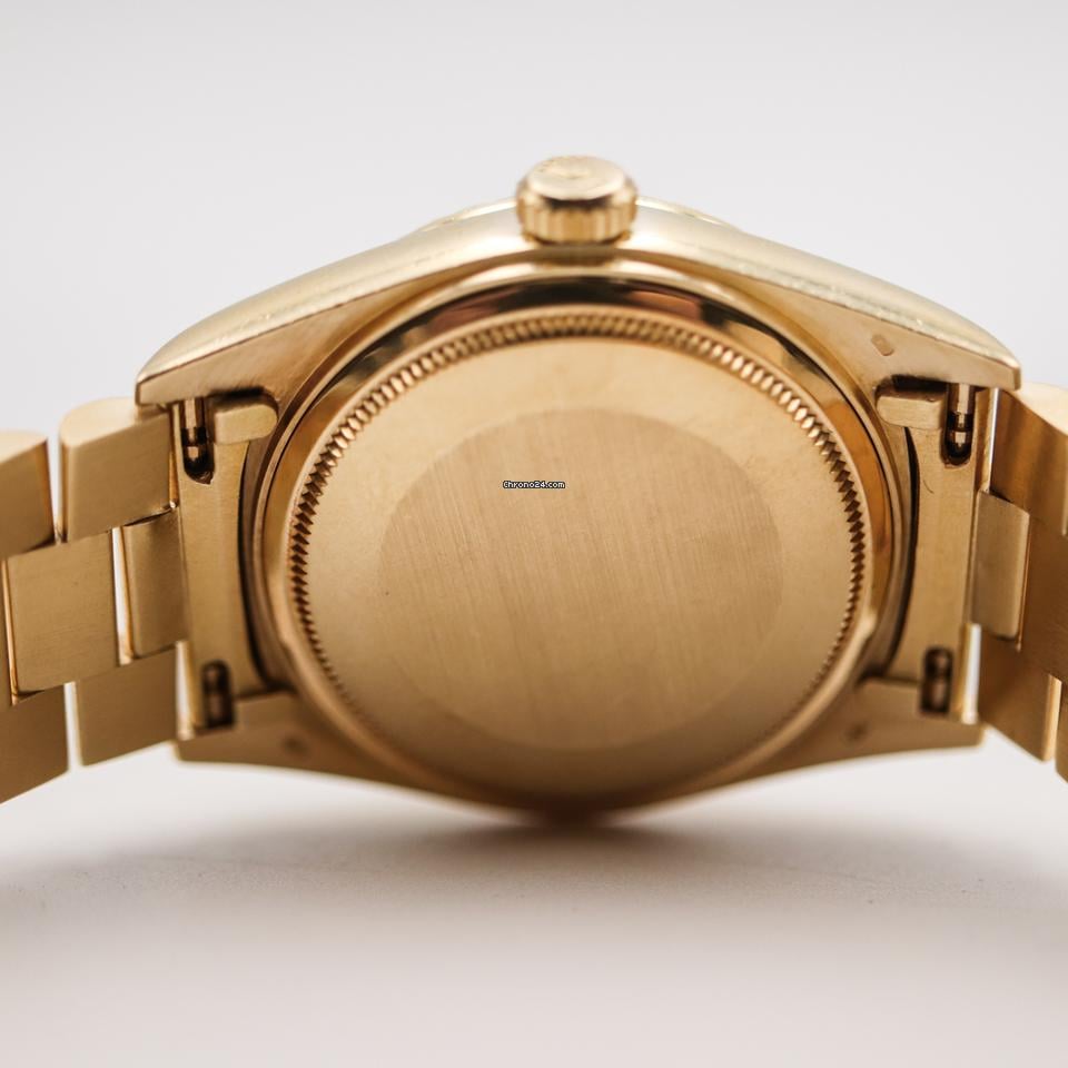 Rolex | Day-Date | 18018 | Yellow gold | 36 mm | Yellow gold | Black | Automatic