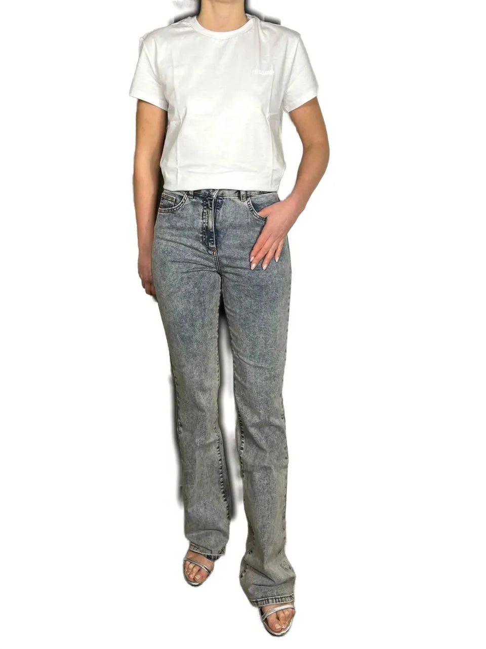 embroidered-pocket jeans