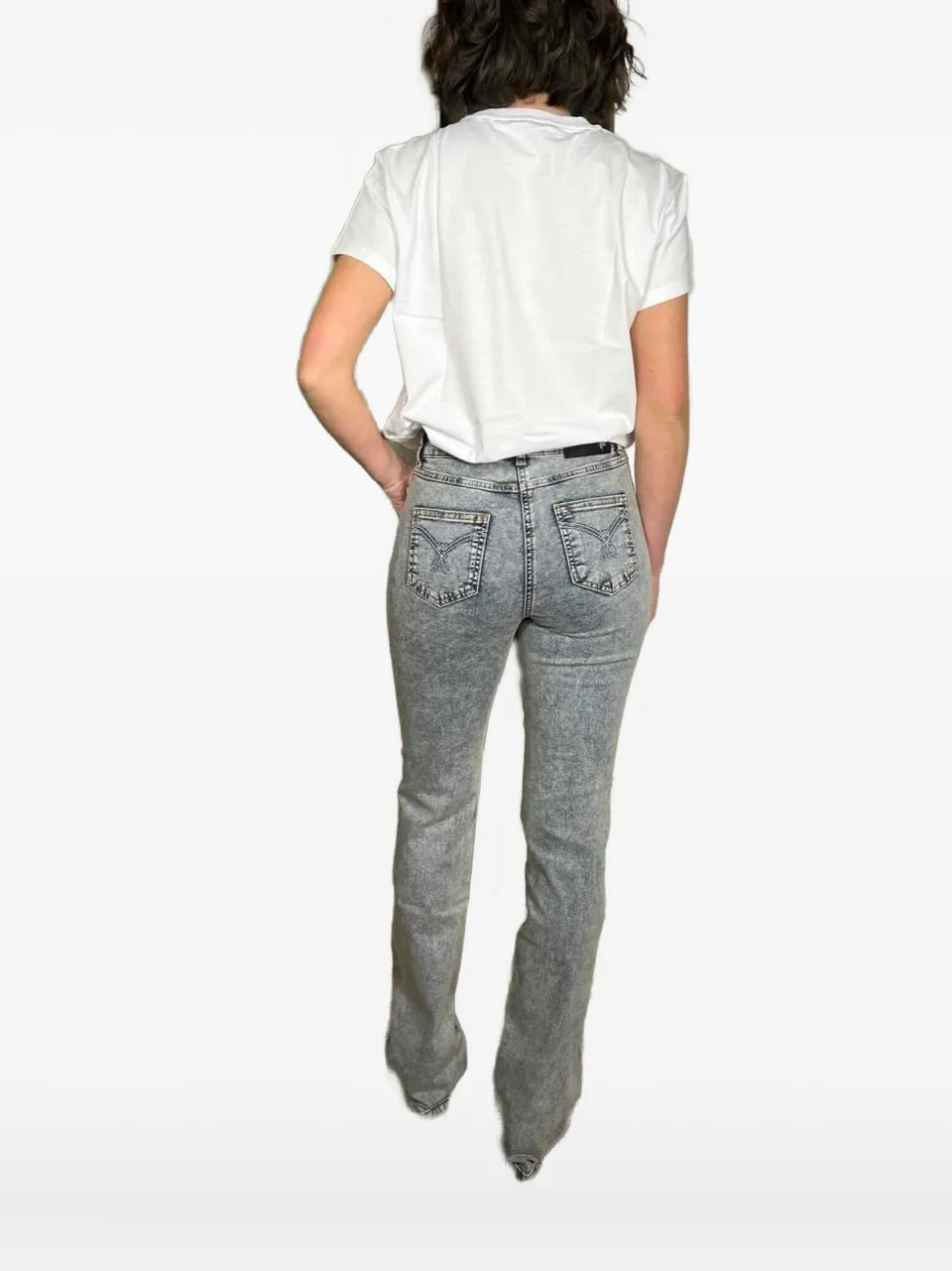 embroidered-pocket jeans