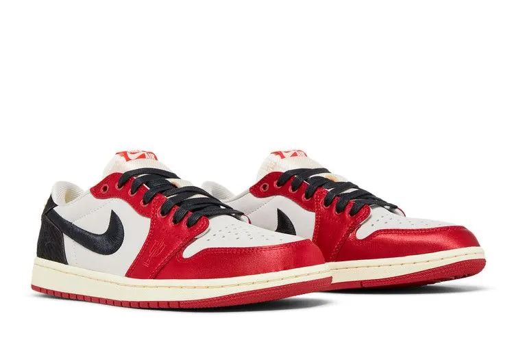 Air Jordan 1 Retro Low OG Trophy Room Away