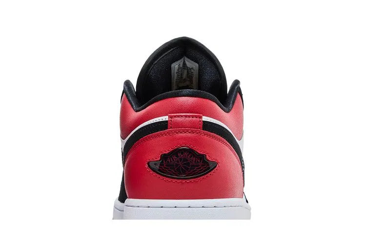 Air Jordan 1 Low SE Black Toe 2025