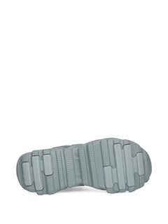 Nova Trek sneakers