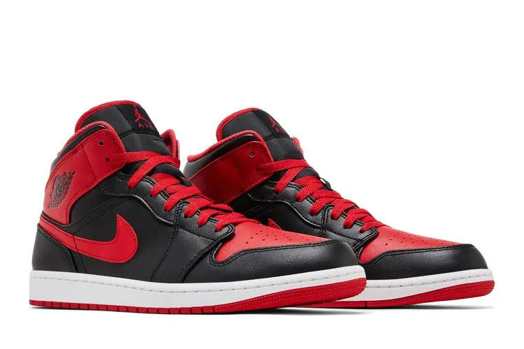 Jordan 1 Mid Alternate Bred Black Fire Red