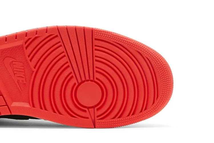 Air Jordan 1 Mid SE Siempre Familia