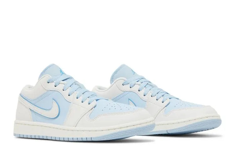Wmns Air Jordan 1 Low Se Reverse Ice Blue