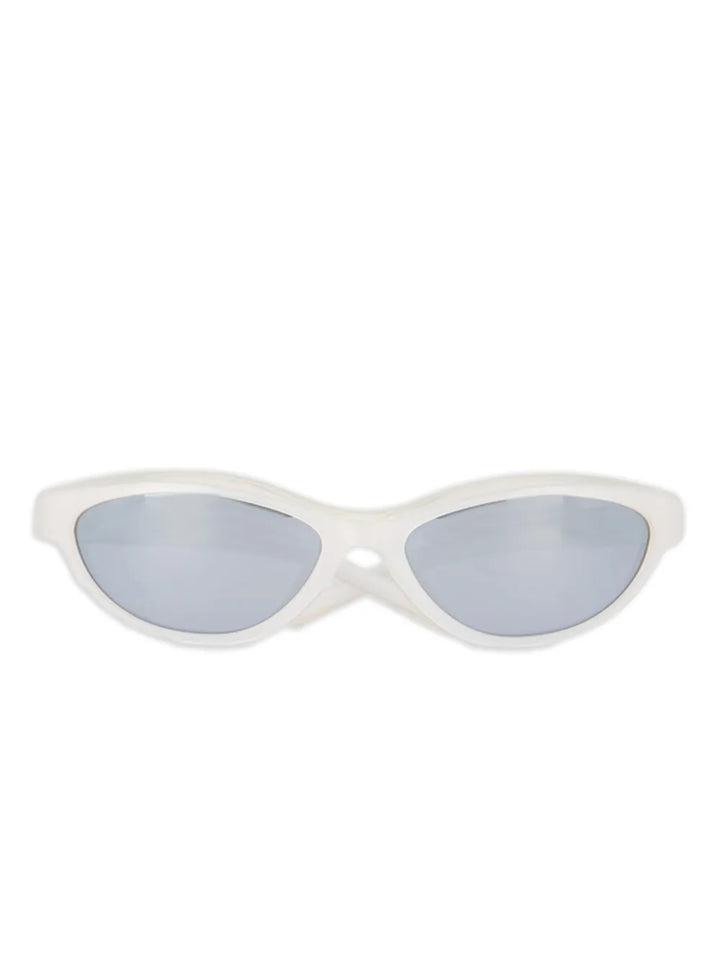 The Curvo cat-eye sunglasses