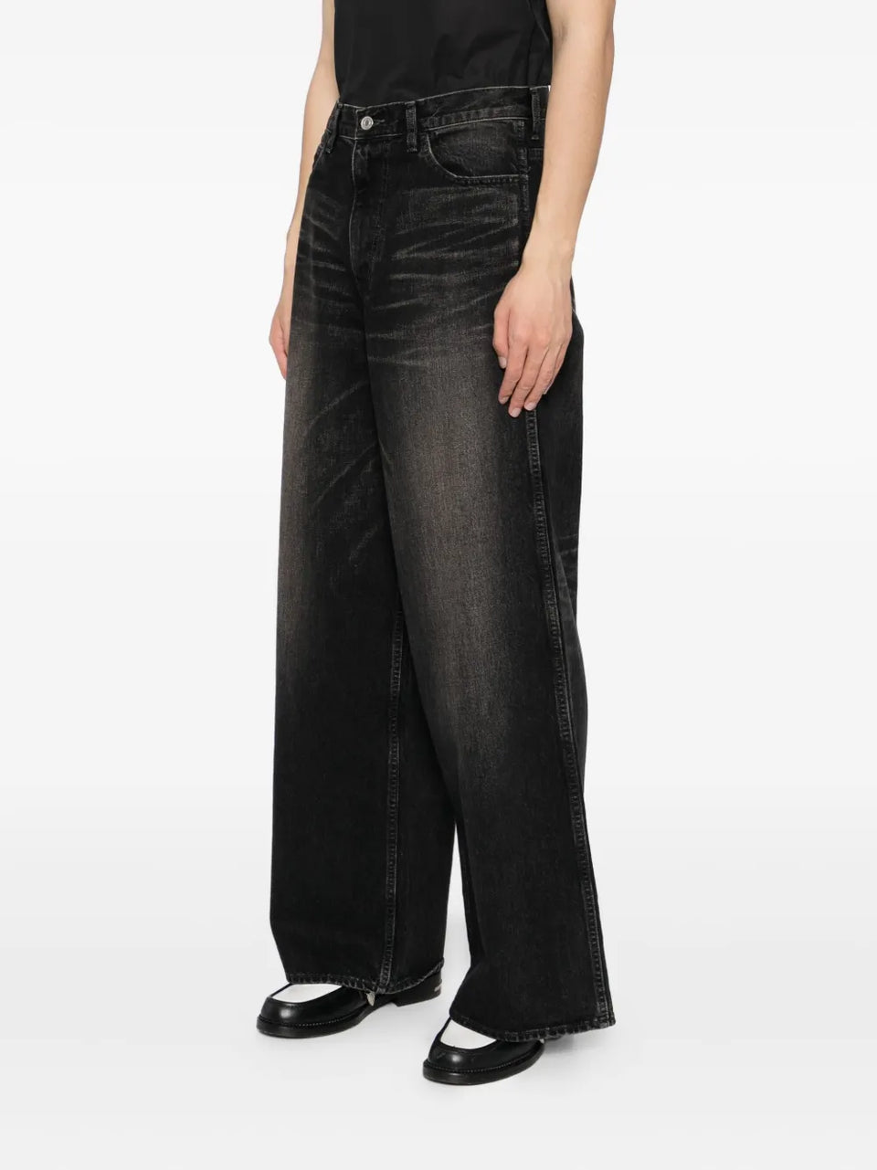 washed baggy jeans
