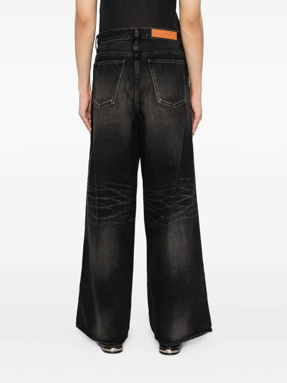 washed baggy jeans