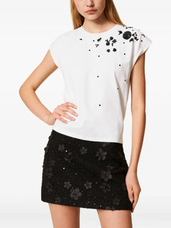 embroidered flower T-Shirt