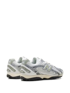 204L sneakers
