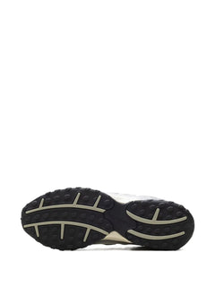 204L sneakers