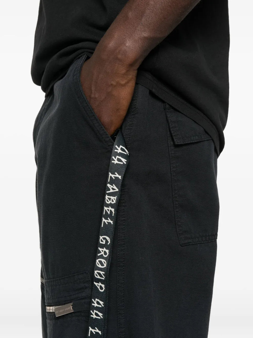 logo-tape trousers