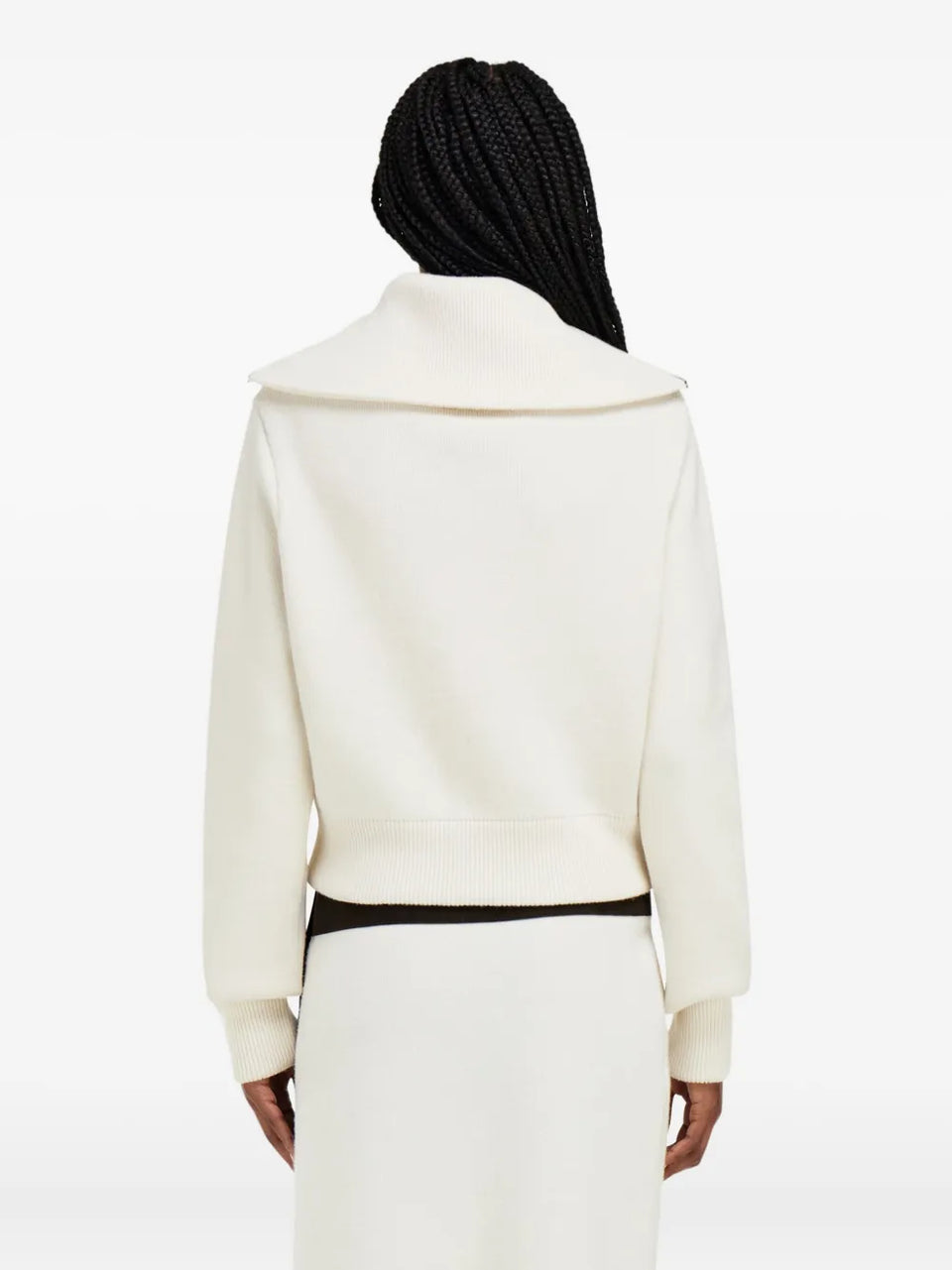 zip-fastening high-collar jacket