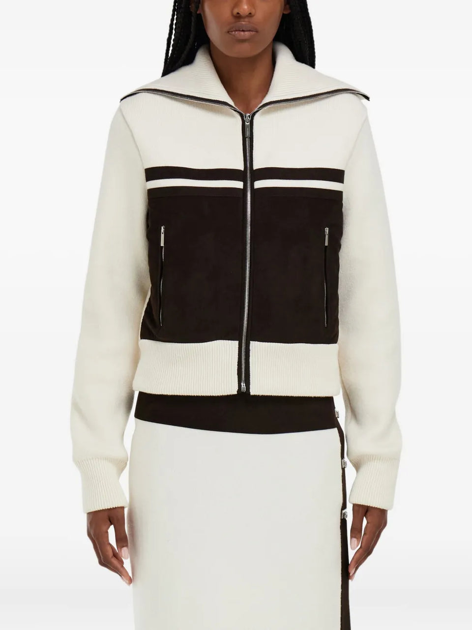 zip-fastening high-collar jacket