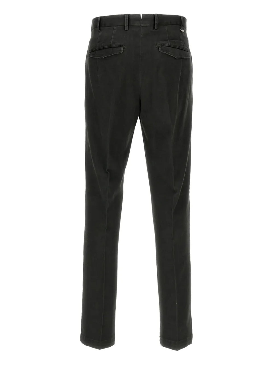 pleated pants