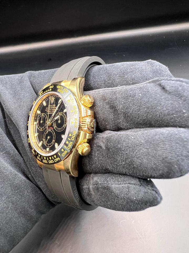 Rolex | Daytona | 116518 | Yellow gold | 40 mm | Rubber | Black | Automatic