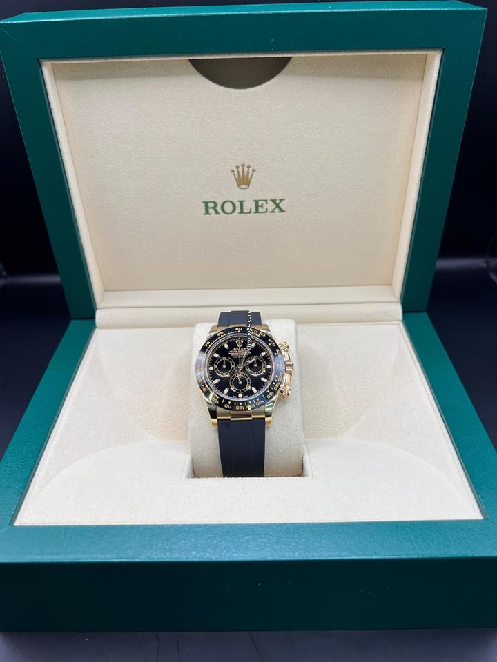 Rolex | Daytona | 116518 | Yellow gold | 40 mm | Rubber | Black | Automatic