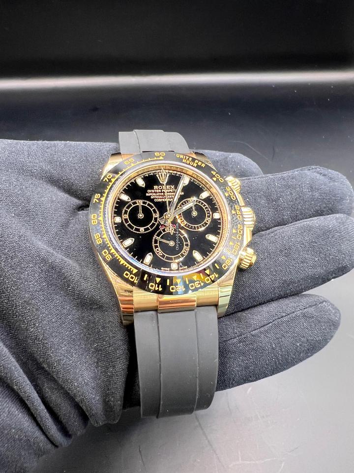Rolex | Daytona | 116518 | Yellow gold | 40 mm | Rubber | Black | Automatic