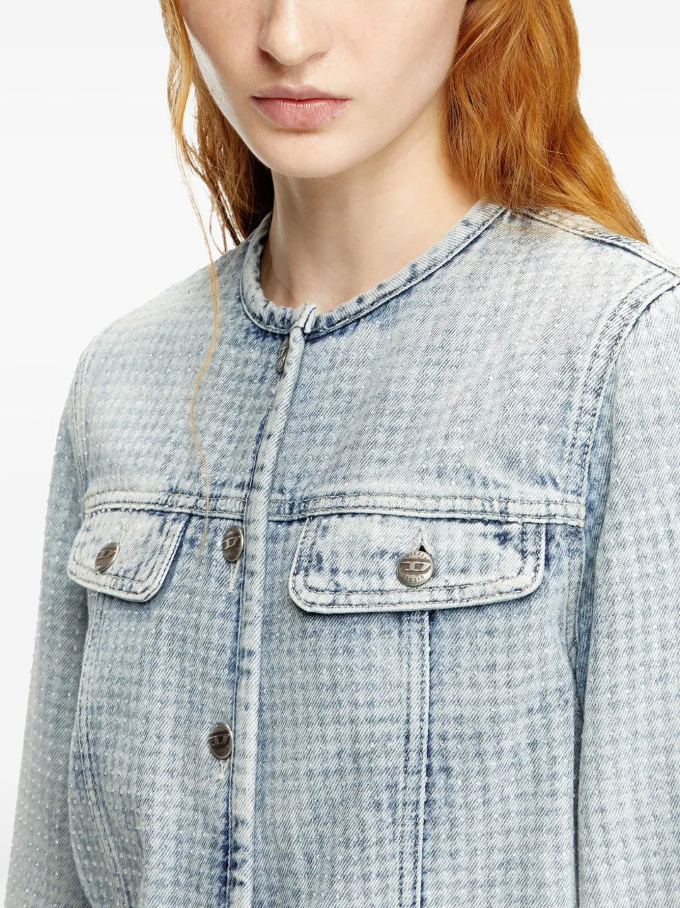 button-fastening denim jacket