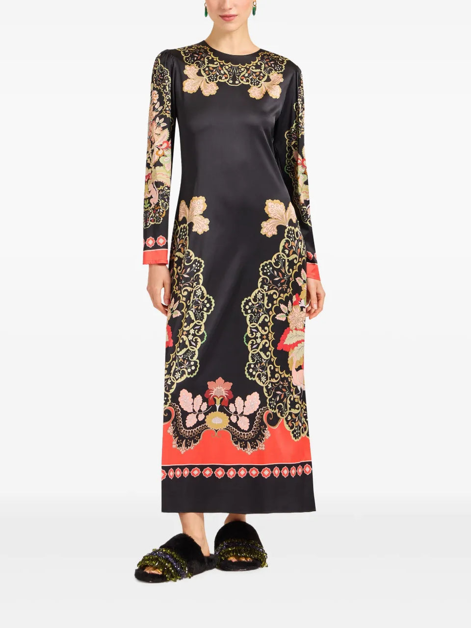 Clingy Swing placed long-sleeve maxi dress