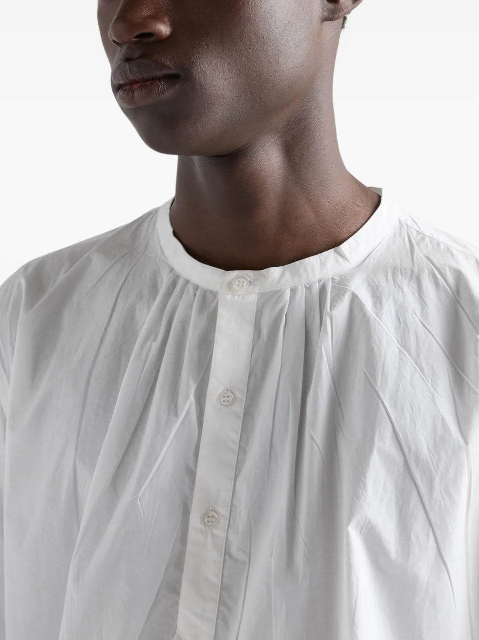 band-collar raw-cut shirt