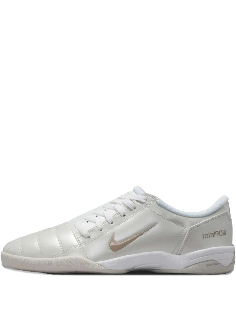 Total 90 Premium low-top sneakers