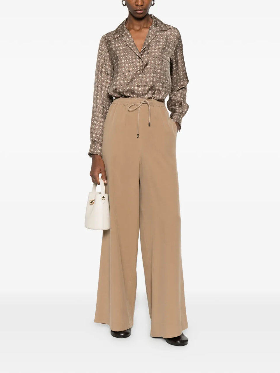 buttoned patterned top