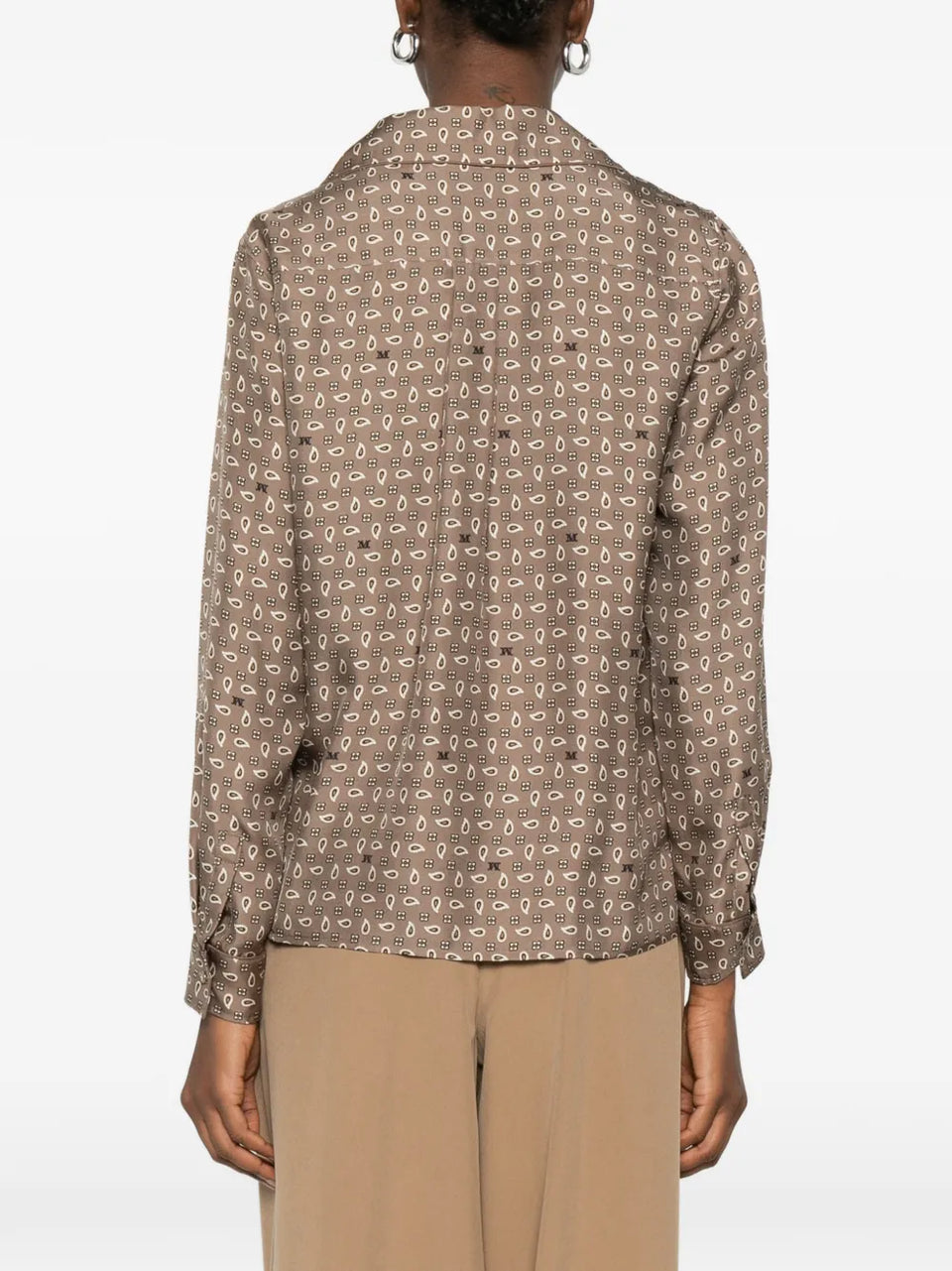 buttoned patterned top