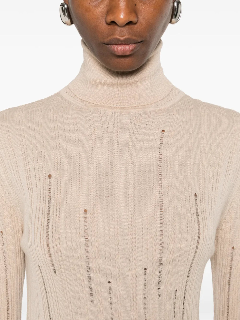 roll-neck seater