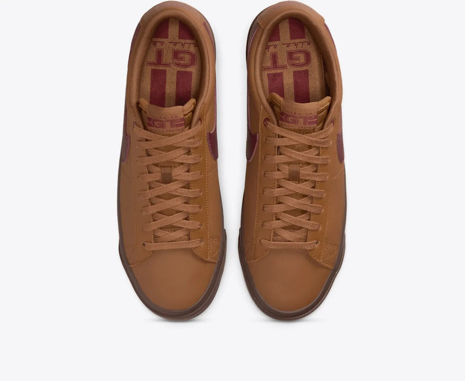 Nike BLAZER LOW PRO GT LIGHT BRITISH TAN/DARK TEAM RED
